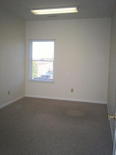 106 St James Ct, Frankfort, KY 40601